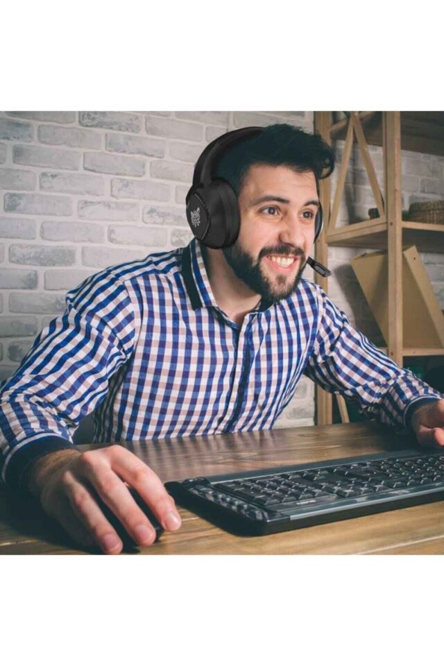 Profesyonel Oyuncu Kulaklığı Bilgisayar Gaming Kulaklık Siyah Renkli Led Pc/ps4/xbox Uyumlu