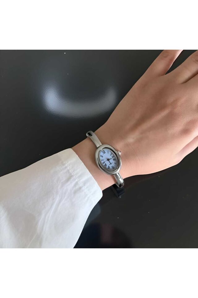 Şık Görünüş ÇelikKasa Bilezik & Kelepçe Model Kadın Kol Saati